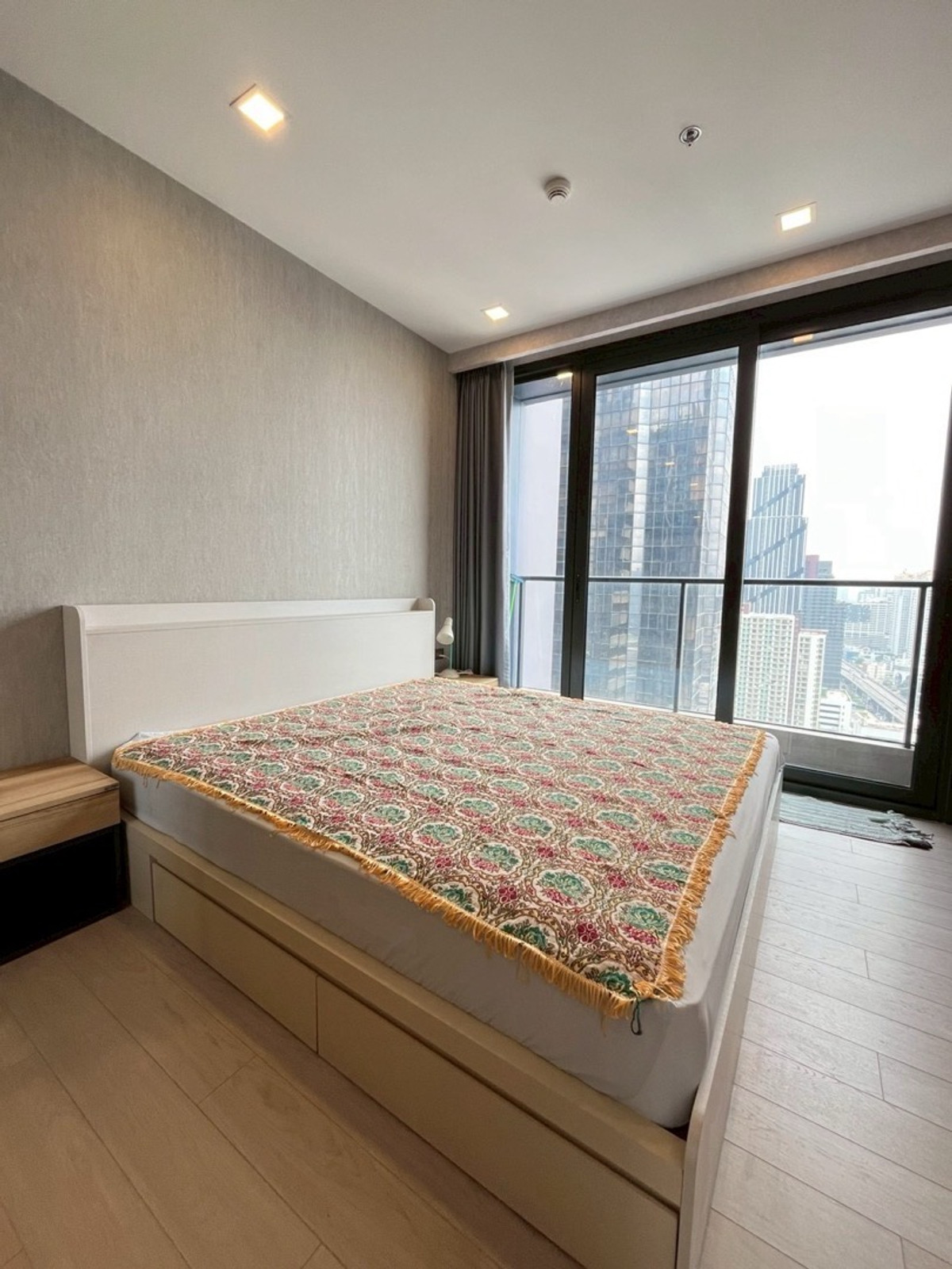 ให้เช่าคอนโดพระราม 9 เพชรบุรีตัดใหม่ RCA : ONE9FIVE -RAMA9 🔥FOR-RENT 
1BEDROOM  Simple Is The Best