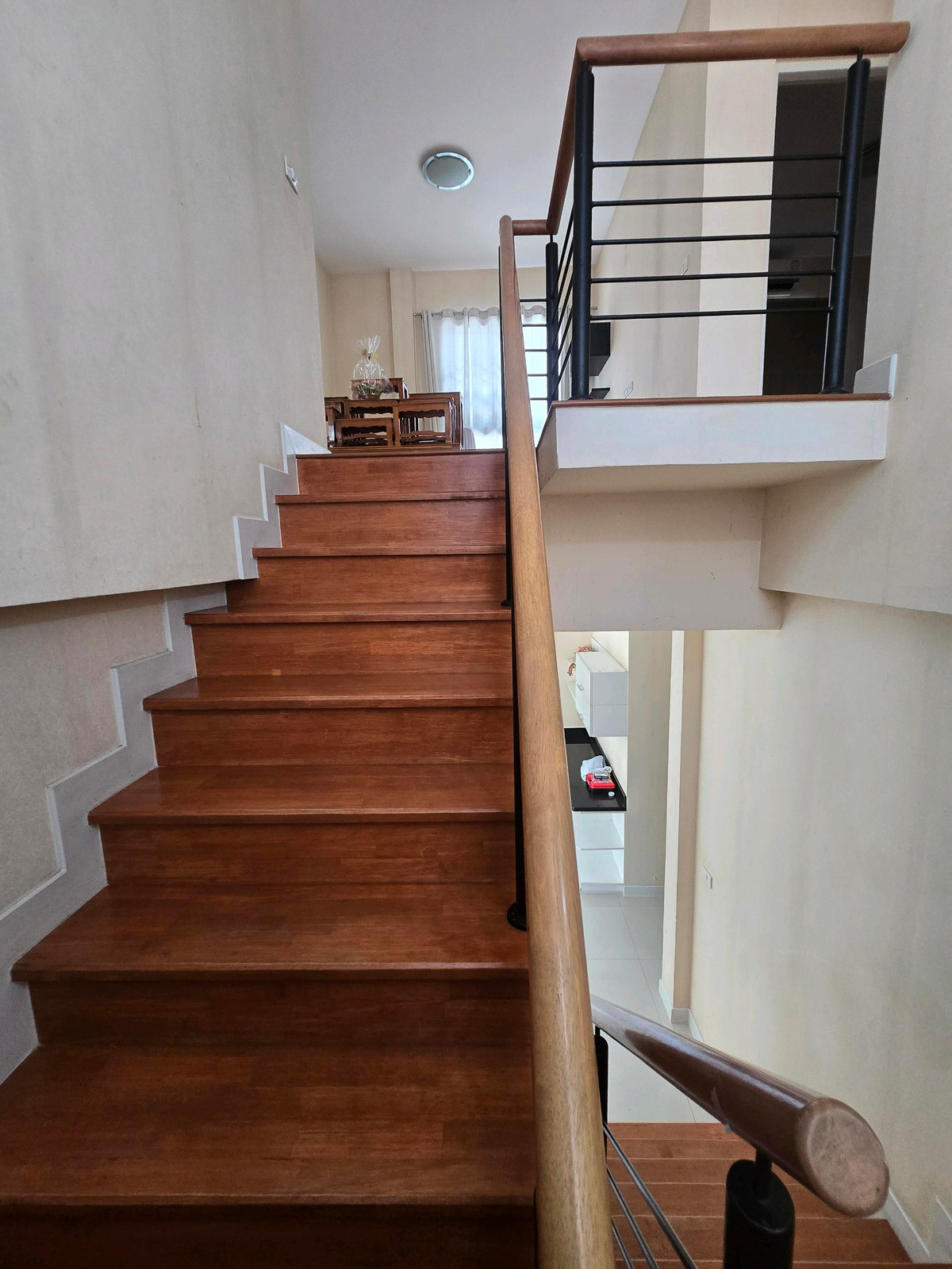 ให้เช่าบ้านลาดกระบัง สุวรรณภูมิ : ให้เช่า บ้านเดี่ยว2ชั้น สภาพใหม่ อยู่ถ.วงแหวน-อ่อนนุช ใกล้เมกาบางนา