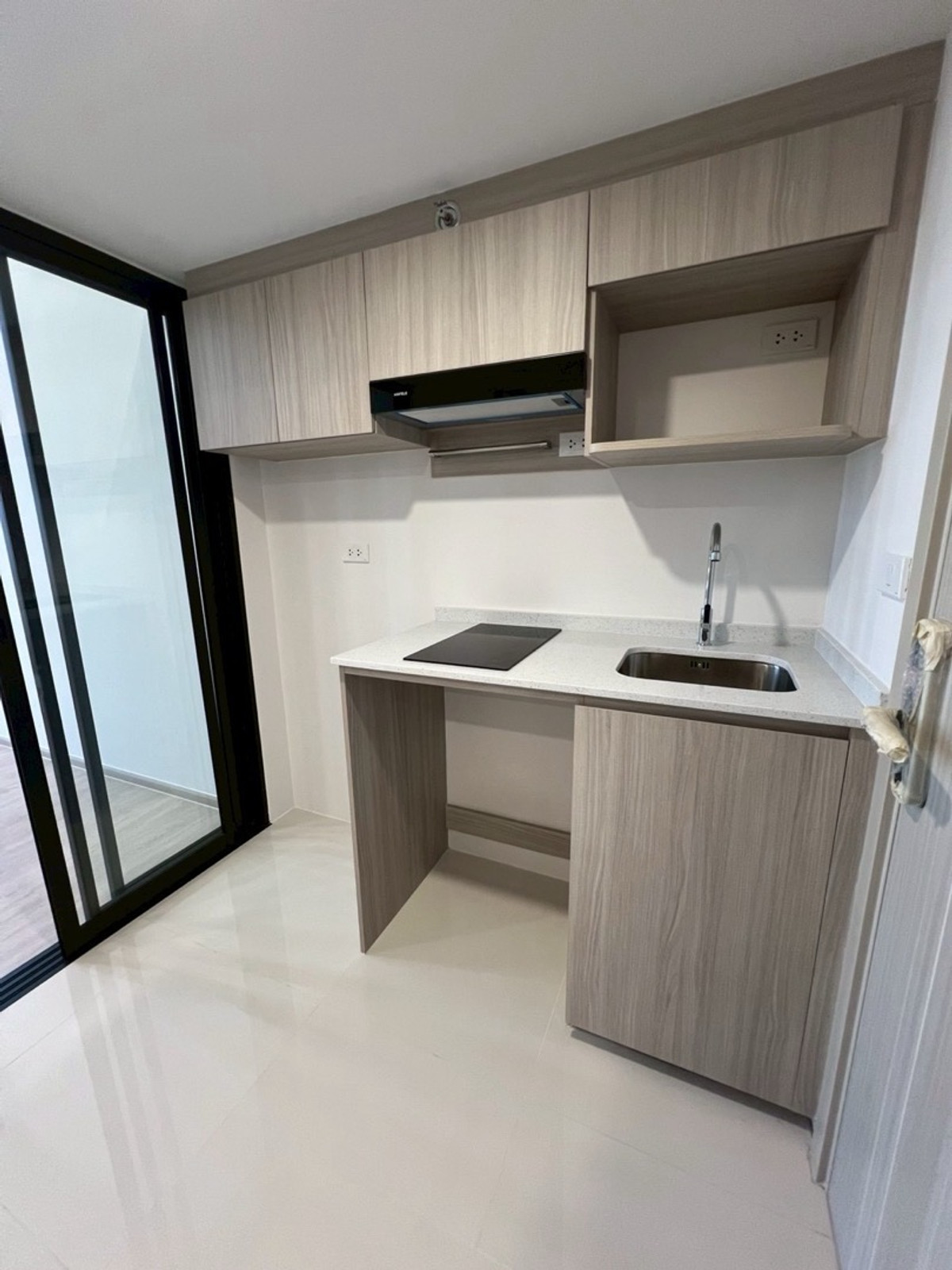 For SaleCondoSamut Prakan,Samrong : Condo for sale, high ceiling room Can raise animals 🐶🐱