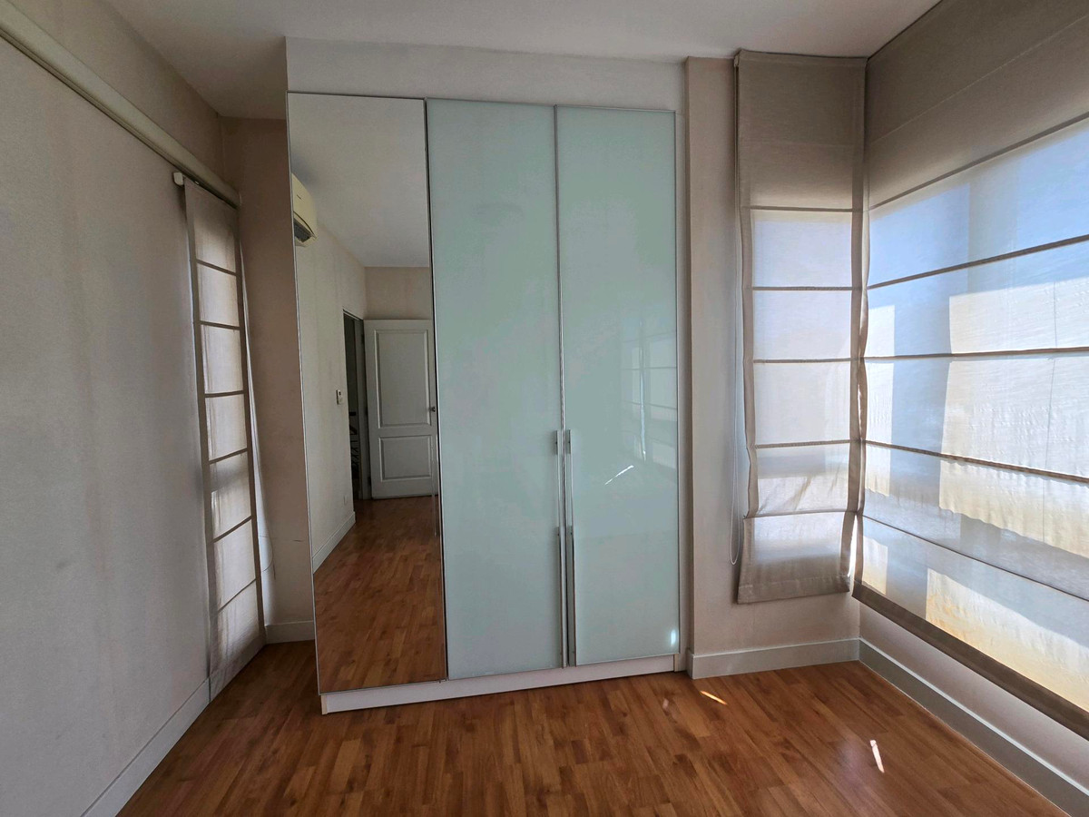 ให้เช่าบ้านลาดกระบัง สุวรรณภูมิ : ให้เช่า บ้านเดี่ยว2ชั้น สภาพใหม่ อยู่ถ.วงแหวน-อ่อนนุช ใกล้เมกาบางนา