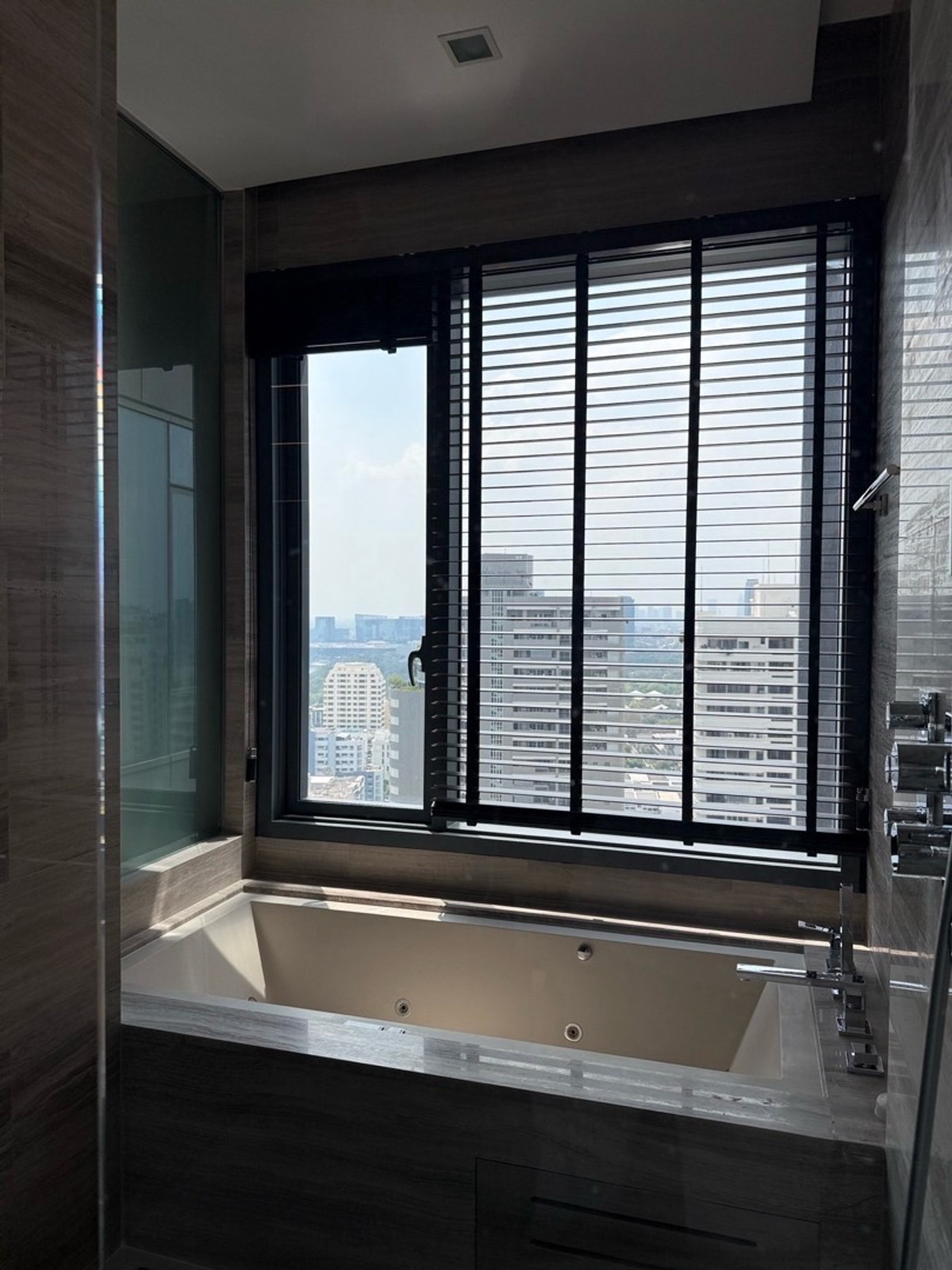 For RentCondoNana, North Nana,Sukhumvit13, Soi Nana : For rent Q1 Sukhumvit ☎️0912322009