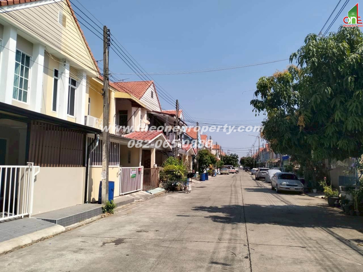For SaleTownhomePathum Thani,Rangsit, Thammasat : 2-story townhouse, newly renovated, 21.9 sq m., Thai Somboon Village 2, Rangsit, Khlong 3, Liab Khlong Sam Road, Khlong Sam, Khlong Luang, Pathum Thani.