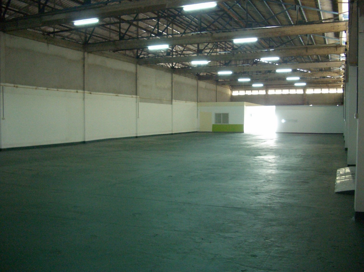 For RentWarehouseSriracha Laem Chabang Ban Bueng : ‼️Announcement for warehouse rental, area size 100-1,250 sq m.** Ban Bueng-Chonburi‼️ There are 3 zones to choose from, A-B-C, according to usage needs. Ready to use condition and has a good security system Suitable for storing products or used as a produ