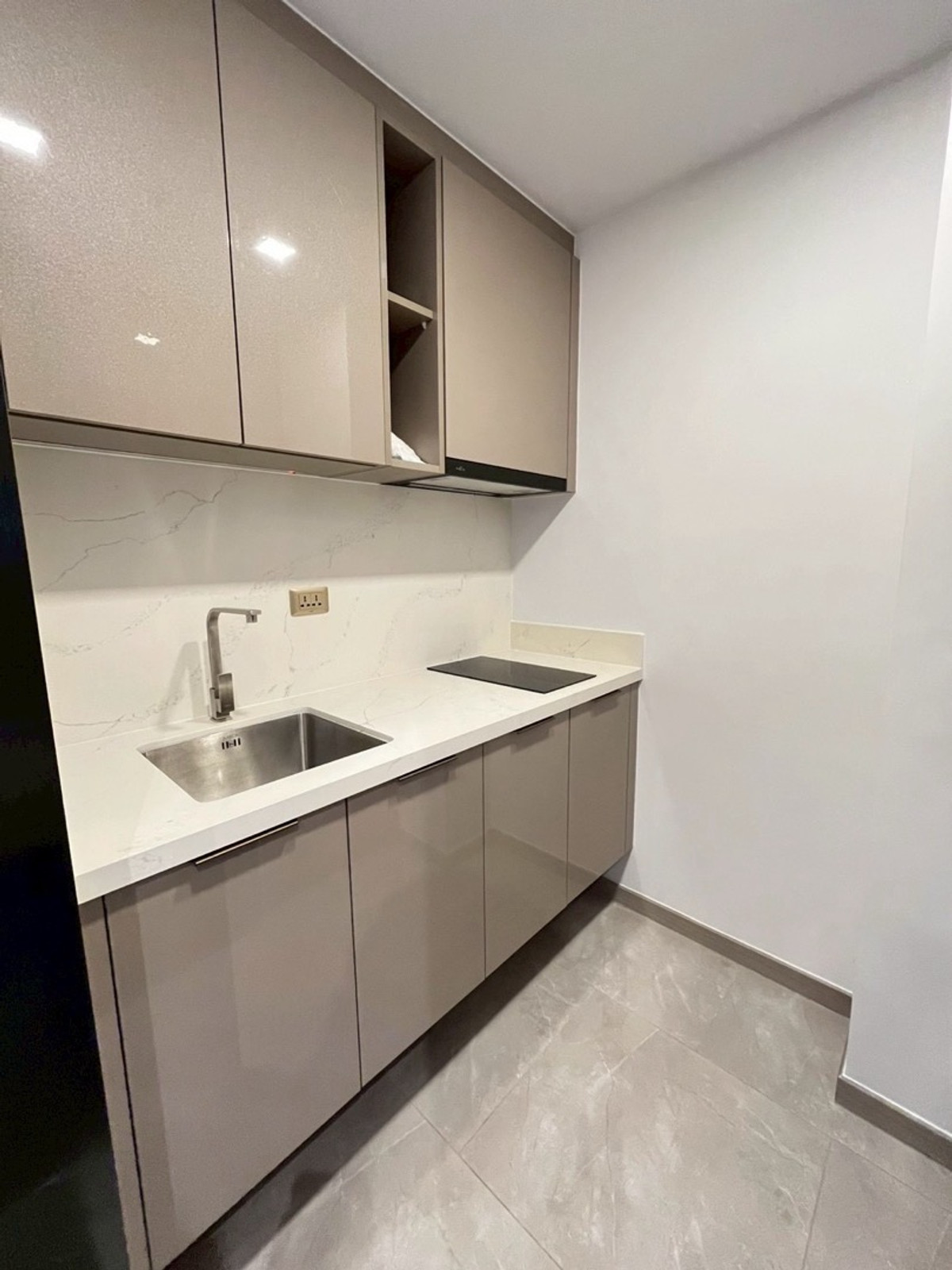 ให้เช่าคอนโดพระราม 9 เพชรบุรีตัดใหม่ RCA : ONE9FIVE -RAMA9 🔥FOR-RENT 
1BEDROOM  Simple Is The Best