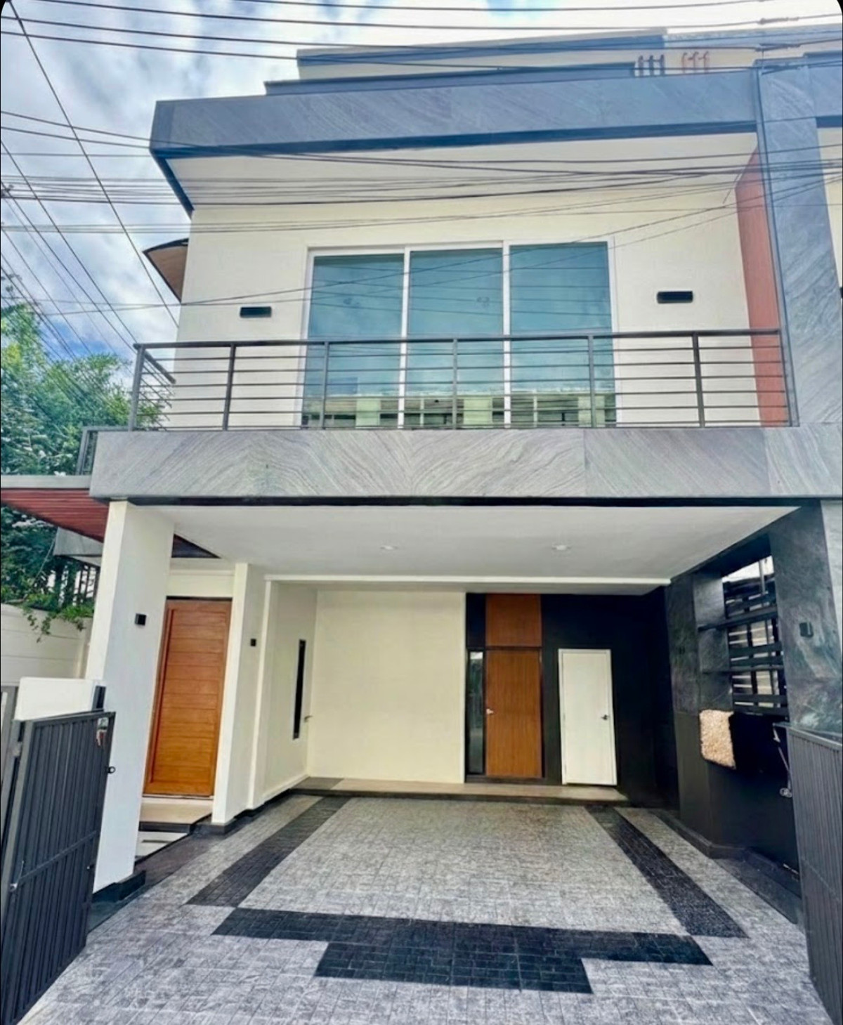 For SaleTownhomePattanakan, Srinakarin : For Sale: Luxury 3-Storey Townhome at Villette City Pattanakarn | Largest Unit Type with Private Elevator | Fully Built-in