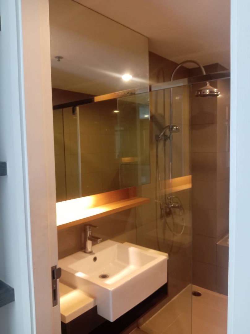 ให้เช่าคอนโดสุขุมวิท อโศก ทองหล่อ : 🔥ให้เช่าด่วน🔥S15 สุขุมวิท 15 ขนาด  1 ห้องนอน 1 ห้องน้ำ 60 ตร.ม. ห้องกว้างมากกก ราคาดีมากกกก อยู่ใจกลางอโศก ❗