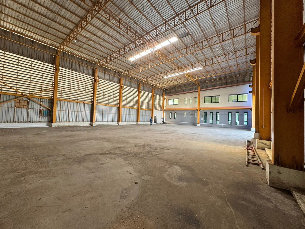 ให้เช่าโกดังพระราม 2 บางขุนเทียน : ให้เช่า โกดังพร้อมออฟฟิต 2 ชั้น ที่ดิน 286.4ตร.วา พื้นที่ใช้สอย 1,000 ตร.ม. ทำเลพระราม 2 ซอยเลียบคลองบางน้ำจืด ผังสีชมพู รถเทรลเลอร์ตู้20ฟุต เข้าออกได้