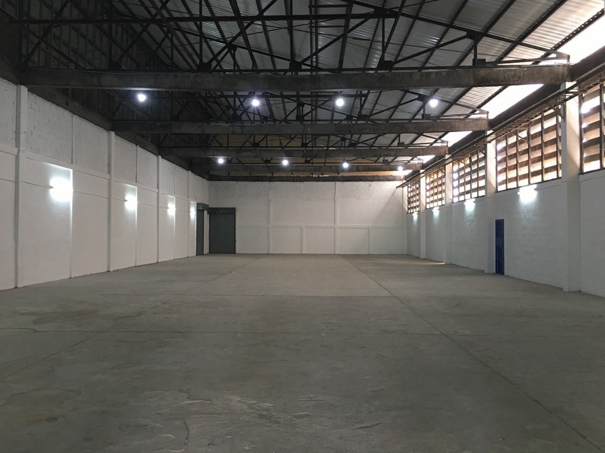 For RentWarehouseSriracha Laem Chabang Ban Bueng : ‼️Announcement for warehouse rental, area size 100-1,250 sq m.** Ban Bueng-Chonburi‼️ There are 3 zones to choose from, A-B-C, according to usage needs. Ready to use condition and has a good security system Suitable for storing products or used as a produ