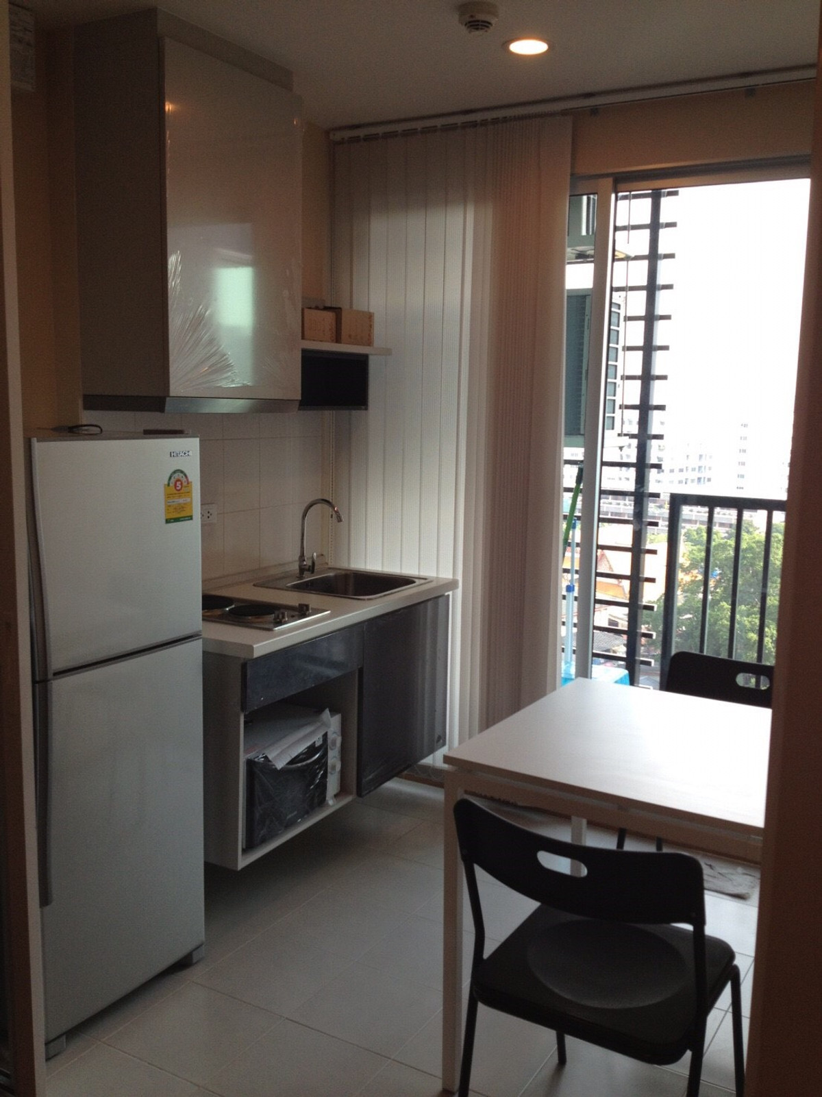 ให้เช่าคอนโดอ่อนนุช อุดมสุข : OMG1854  [ เดอะเบส สุขุมวิท 77 ]  ห้องแต่งครบ 1 ห้องนอน เช่าถูก / ว่าง 23 ก.พ. 69