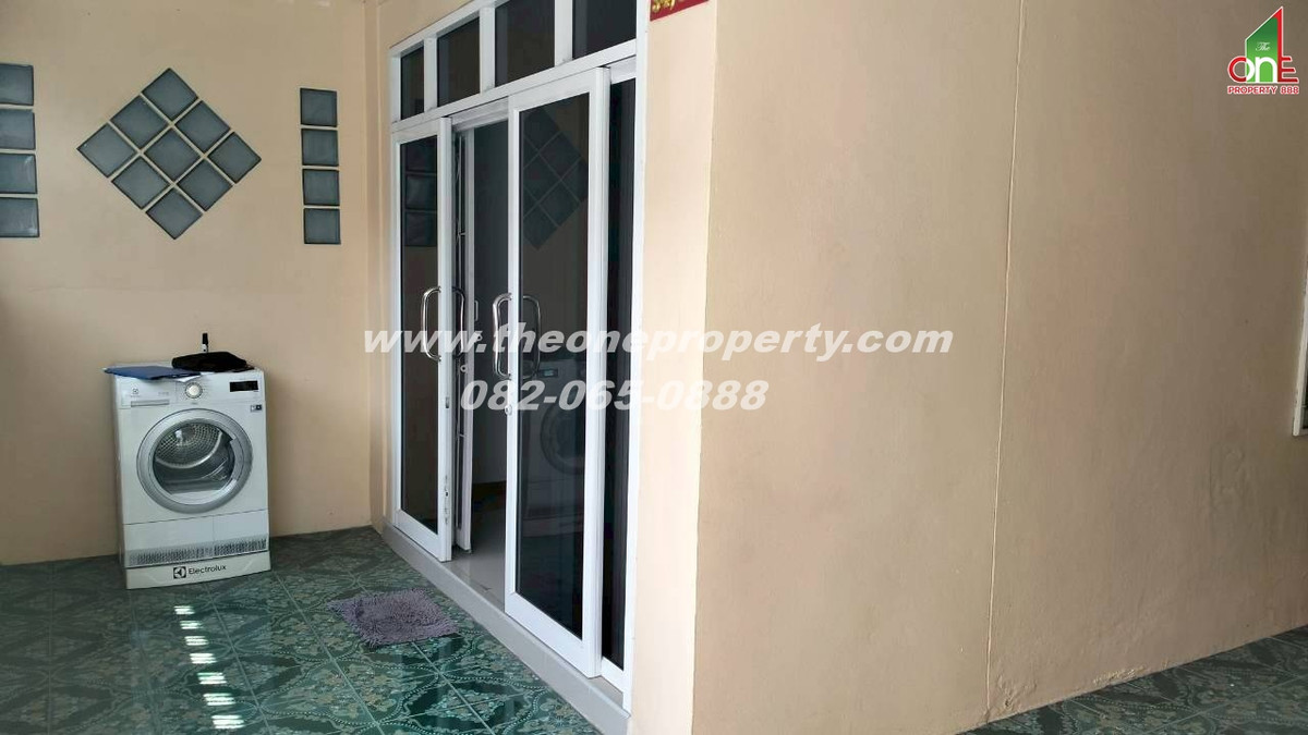 For SaleTownhomePathum Thani,Rangsit, Thammasat : 2-story townhouse, newly renovated, 21.9 sq m., Thai Somboon Village 2, Rangsit, Khlong 3, Liab Khlong Sam Road, Khlong Sam, Khlong Luang, Pathum Thani.
