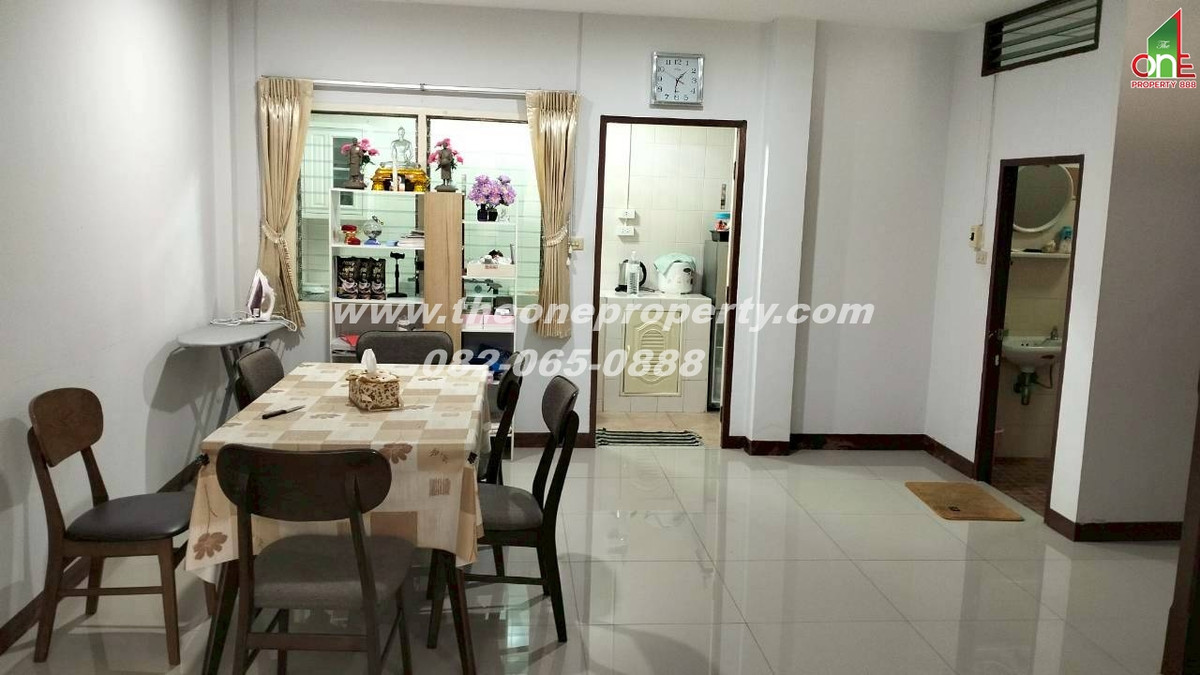 For SaleTownhomePathum Thani,Rangsit, Thammasat : 2-story townhouse, newly renovated, 21.9 sq m., Thai Somboon Village 2, Rangsit, Khlong 3, Liab Khlong Sam Road, Khlong Sam, Khlong Luang, Pathum Thani.