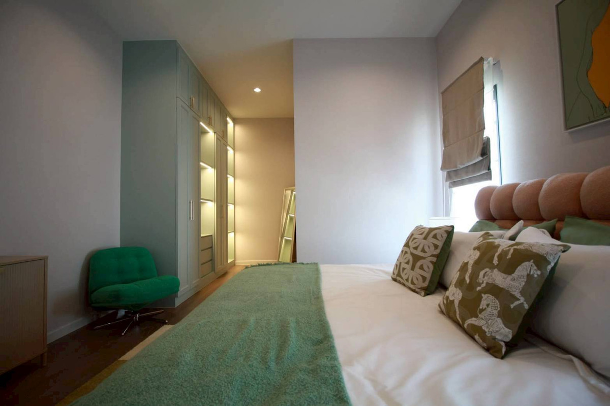 For RentHouseBangna, Bearing, Lasalle : For Rent Setthasiri Bangna KM.10 Corner Plot with Clubhouse View Near Mega Bangna Please call: 062-496-6454