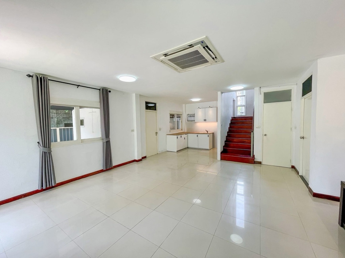 For RentHouseNawamin, Ramindra : 🏡Single house Ramintra 42 for rent, 400sq.m., 4 bedrooms, 4 bathrooms, 150 sq m. ***100 meters from the BTS station (Pink Line BTS Station Ramindra M.6) 🚝🚗