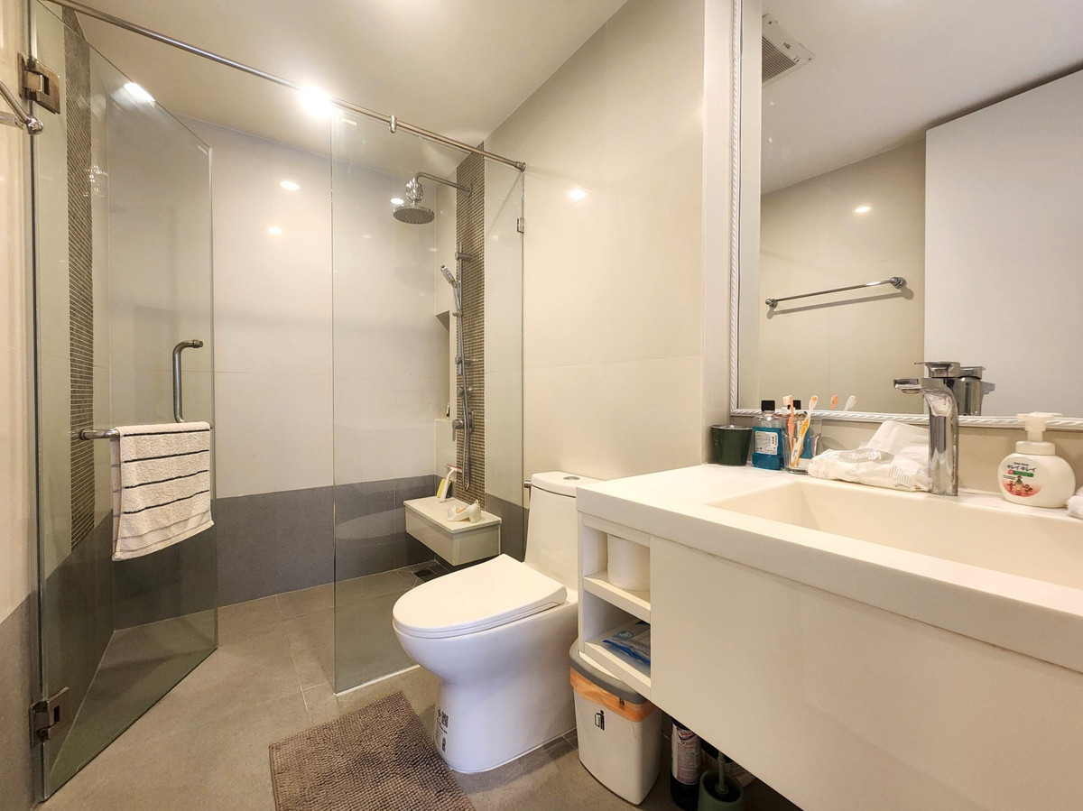 For RentCondoSathorn, Narathiwat : 89829 - For rent, 1-Bed, beautifully decorated, sparkling new, a few steps from BTS Chong Nonsi - Collecio Sathorn-Pipat.