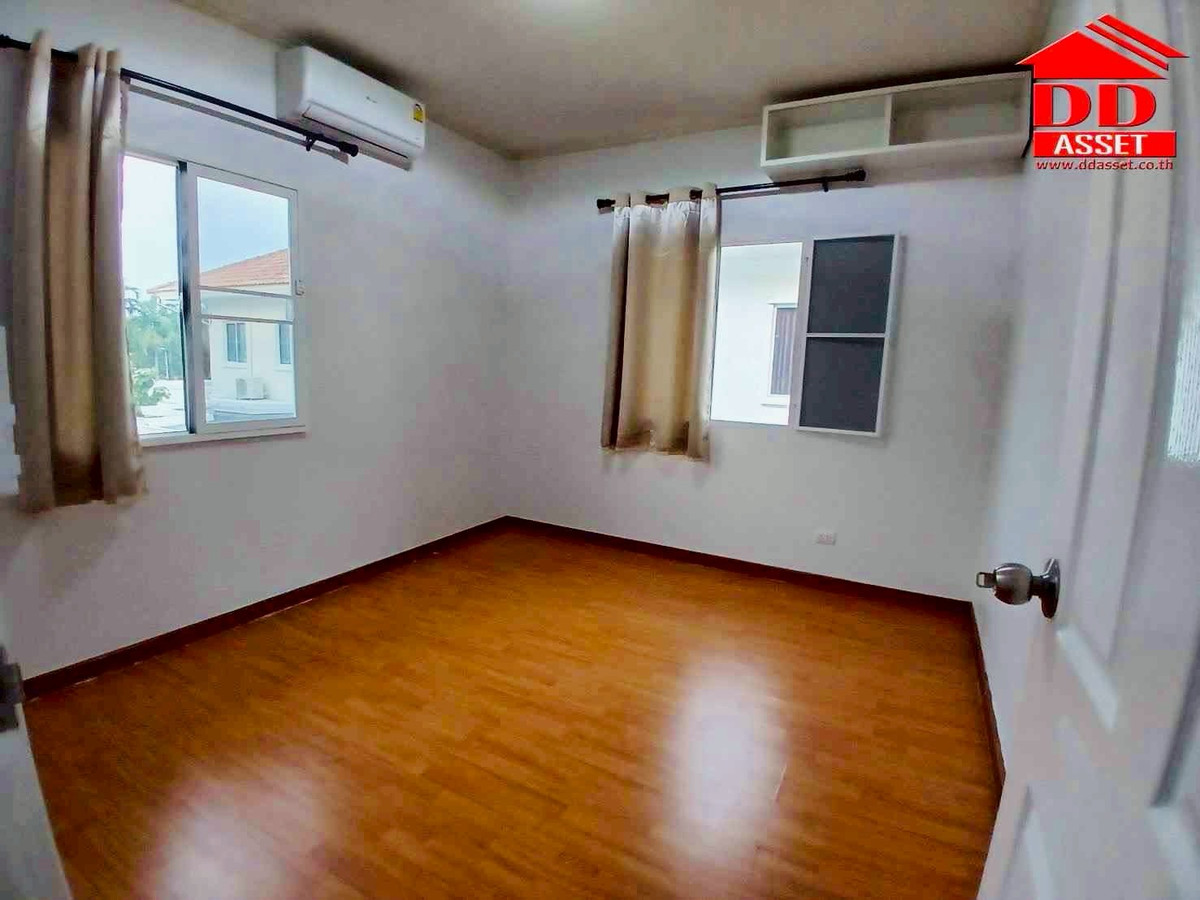 For RentHouseMin Buri, Romklao : For rent, Passorn Village 13 Soi Suwinthawong 86 Code: H8282