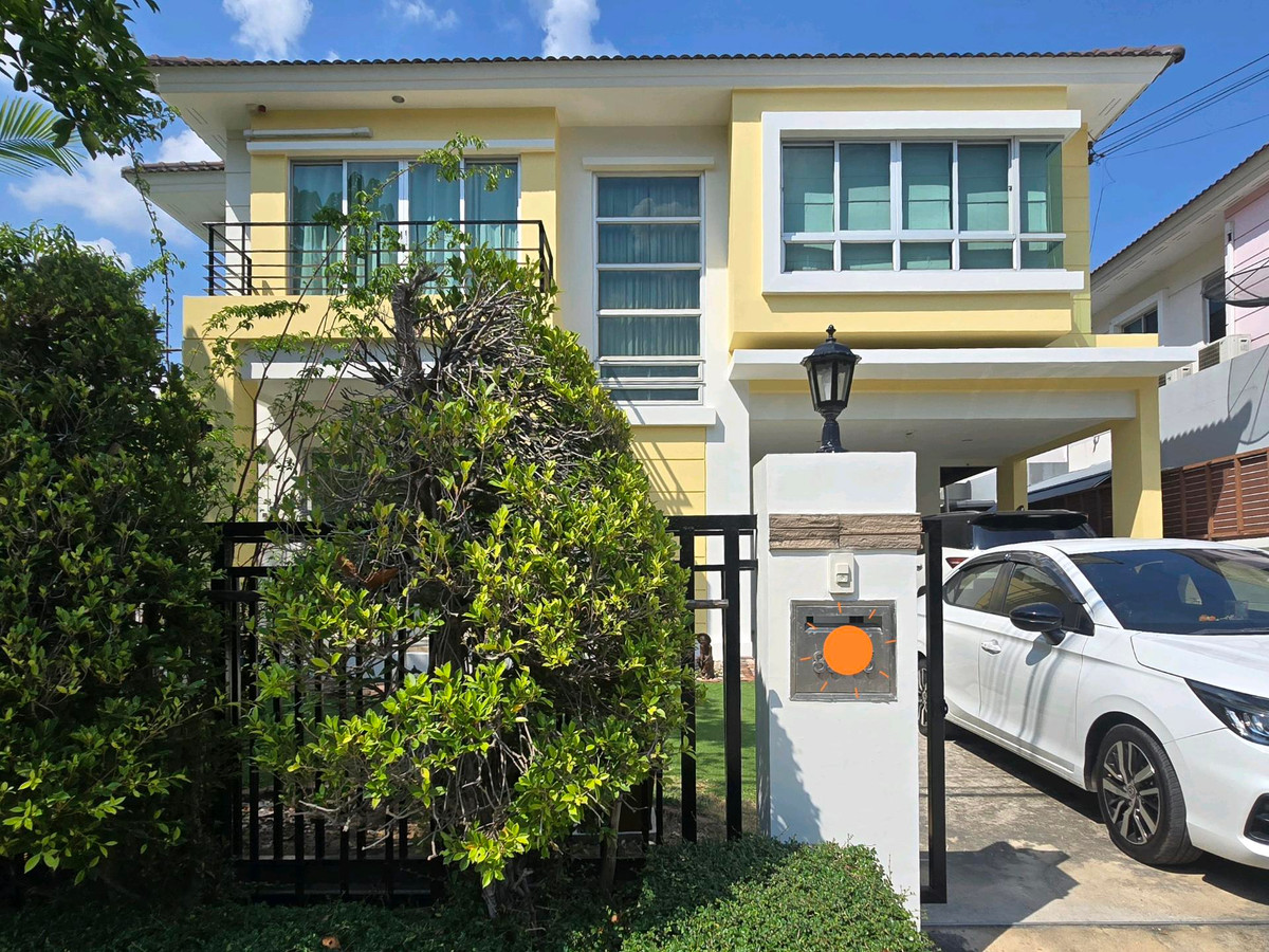 For RentHouseLadkrabang, Suwannaphum Airport : For rent, 2-story detached house, new condition, on Ring Road - On Nut. Near Mega Bangna