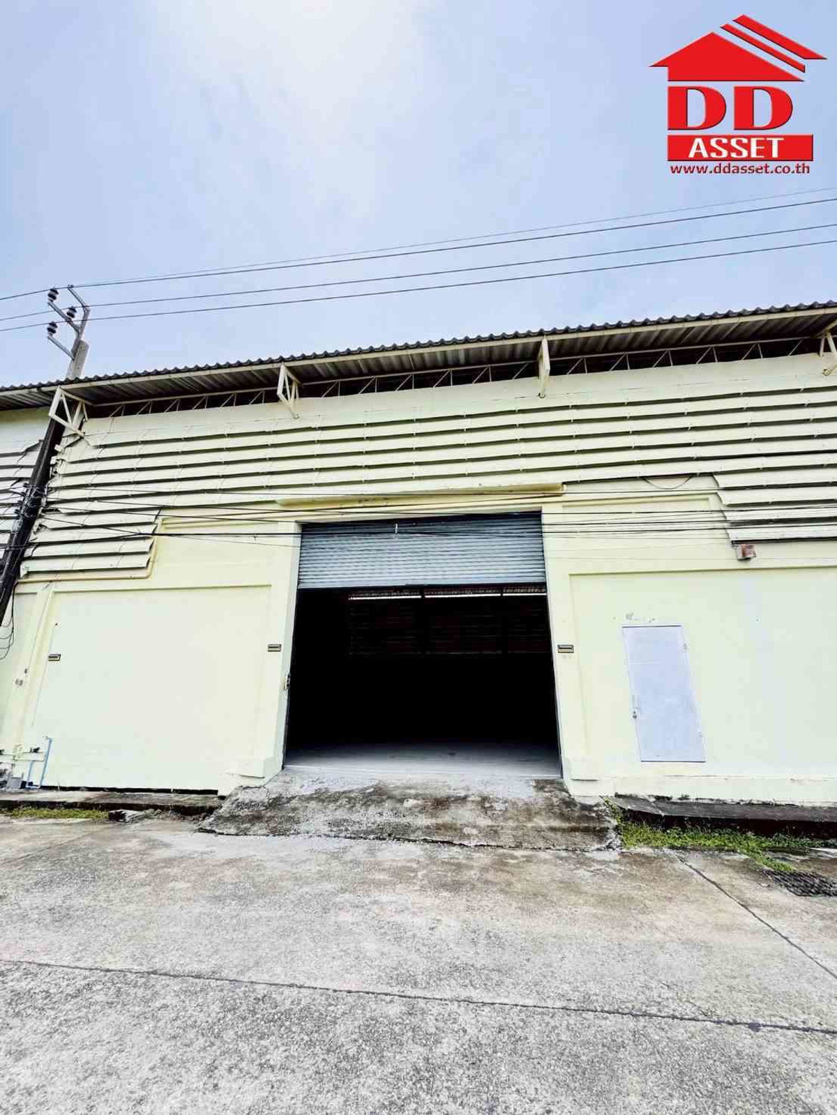 ให้เช่าโกดังสมุทรปราการ สำโรง : ให้เช่า โกดังถนนเทพารักษ์ กม.26 ตรงข้ามหมู่บ้านทับทอง  รหัส : F8038