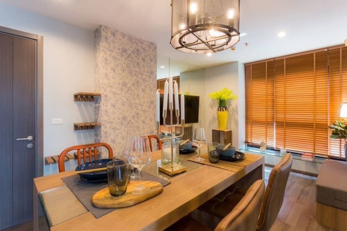 For RentCondoOnnut, Udomsuk : Beautifully decorated room for rent, 2 bedrooms, 1 bathroom, The Base Park West.