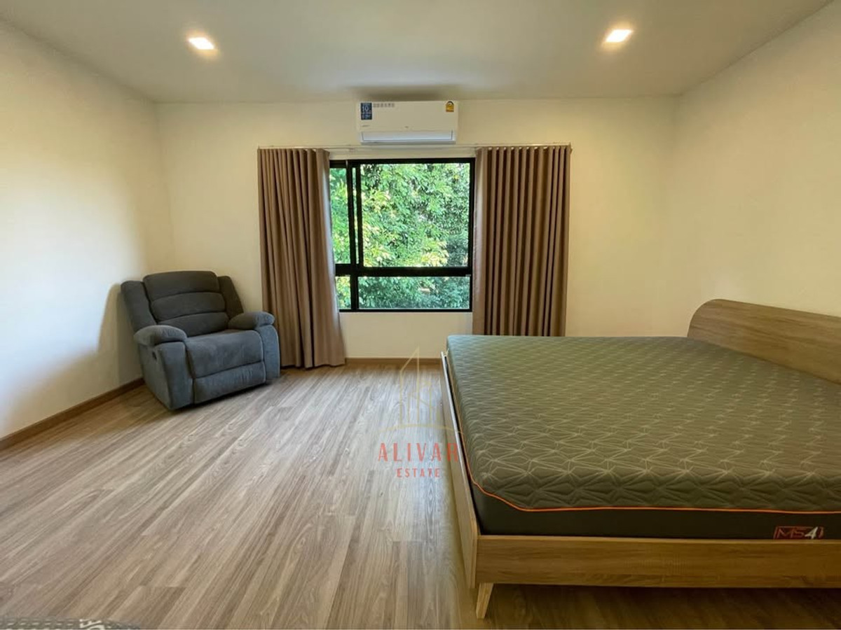 TownhomePattanakan, Srinakarin : RH024426 for sale/rent townhome fully furnished 3 floors at Patio Srinakarin Rama 9 (Krungthep Kreetha)