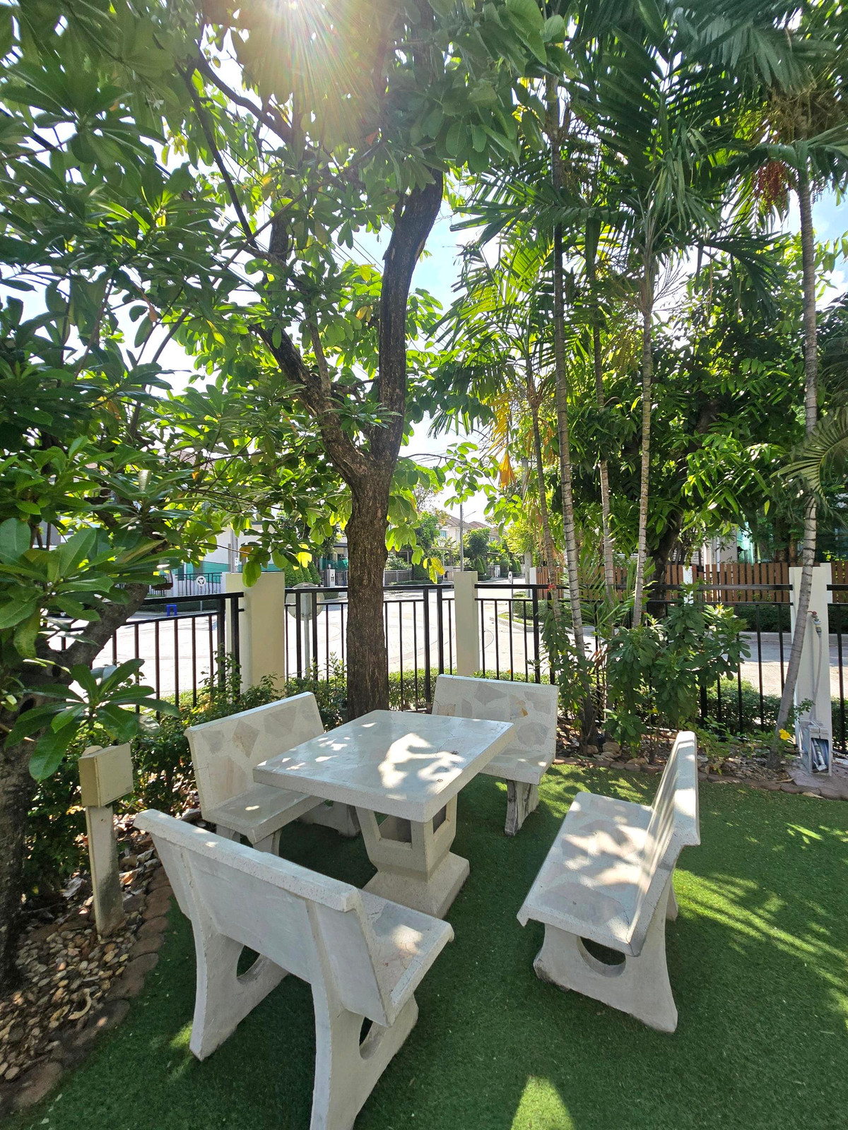 ให้เช่าบ้านลาดกระบัง สุวรรณภูมิ : ให้เช่า บ้านเดี่ยว2ชั้น สภาพใหม่ อยู่ถ.วงแหวน-อ่อนนุช ใกล้เมกาบางนา