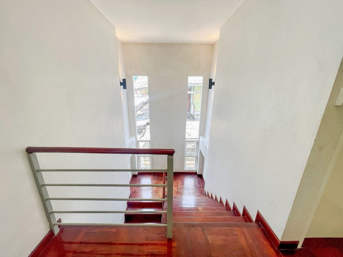 For RentHouseNawamin, Ramindra : 🏡Single house Ramintra 42 for rent, 400sq.m., 4 bedrooms, 4 bathrooms, 150 sq m. ***100 meters from the BTS station (Pink Line BTS Station Ramindra M.6) 🚝🚗