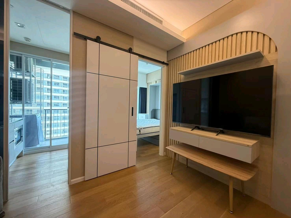 ให้เช่าคอนโดลาดพร้าว เซ็นทรัลลาดพร้าว : 🏙️ The Saint Residences – Prime Location near MRT Phahon Yothin
