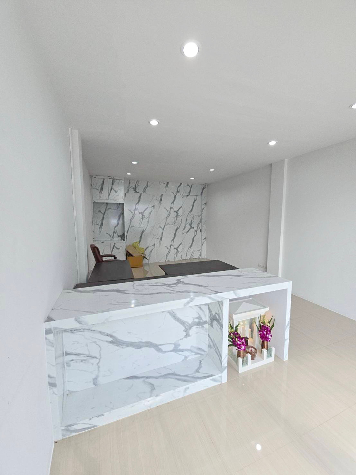 ให้เช่าอาคารพาณิชย์นวมินทร์ รามอินทรา : ให้เช่า  โฮมออฟฟิศ 4 ชั้น ถนนรามอินทรา109(พระยาสุเรนทร์)