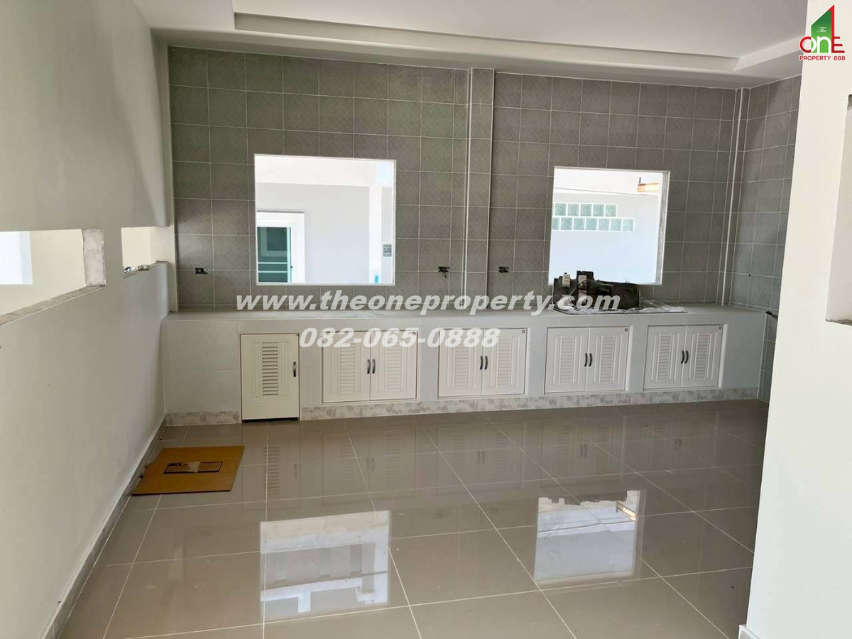 For SaleHousePathum Thani,Rangsit, Thammasat : 1-story detached house, area 100 sq m.: main road, Kanchanaphisek, secondary road, Rangsit-Nakhon Nayok. Khlong Ha Subdistrict, Khlong Luang District, Pathum Thani Province