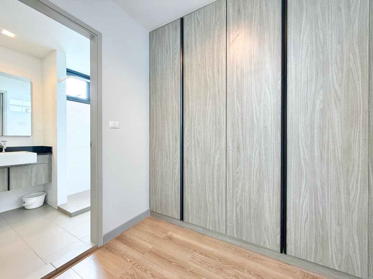 ขายคอนโดลาดพร้าว เซ็นทรัลลาดพร้าว : 🚀 Chapter One Midtown ลาดพร้าว24 - 58ตรม. 2นอน2น้ำ ห้องมุม ชั้นสูง 092-545-6151 (ทีม)