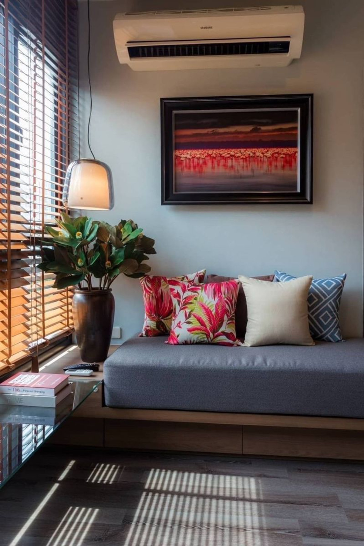 For RentCondoOnnut, Udomsuk : Beautifully decorated room for rent, 2 bedrooms, 1 bathroom, The Base Park West.