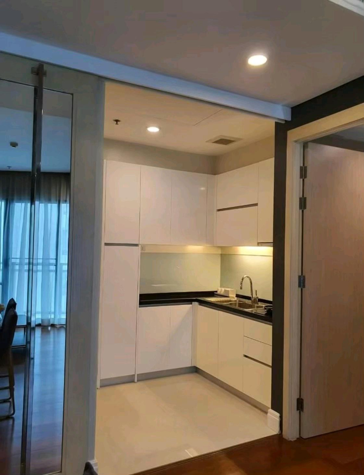 For RentCondoSukhumvit, Asoke, Thonglor : THB