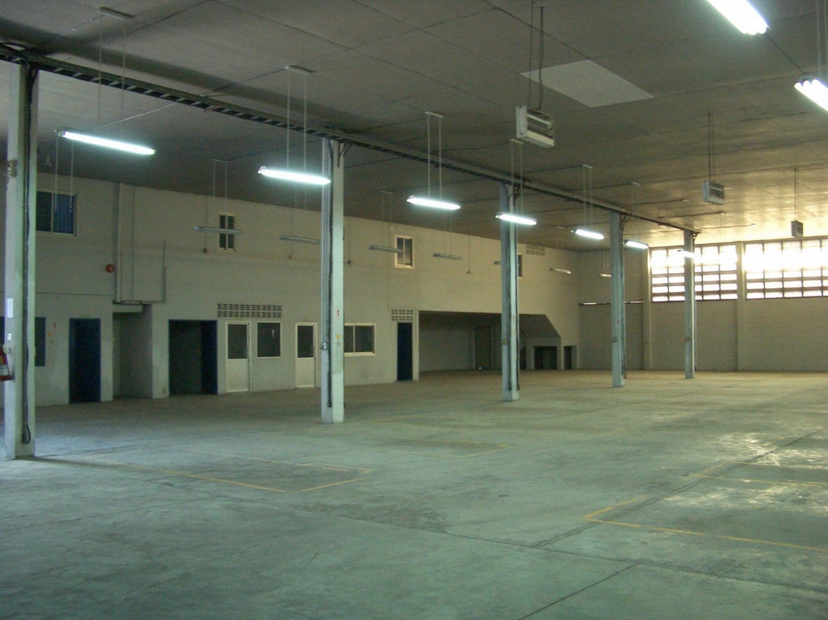 For RentWarehouseSriracha Laem Chabang Ban Bueng : ‼️Announcement for warehouse rental, area size 100-1,250 sq m.** Ban Bueng-Chonburi‼️ There are 3 zones to choose from, A-B-C, according to usage needs. Ready to use condition and has a good security system Suitable for storing products or used as a produ