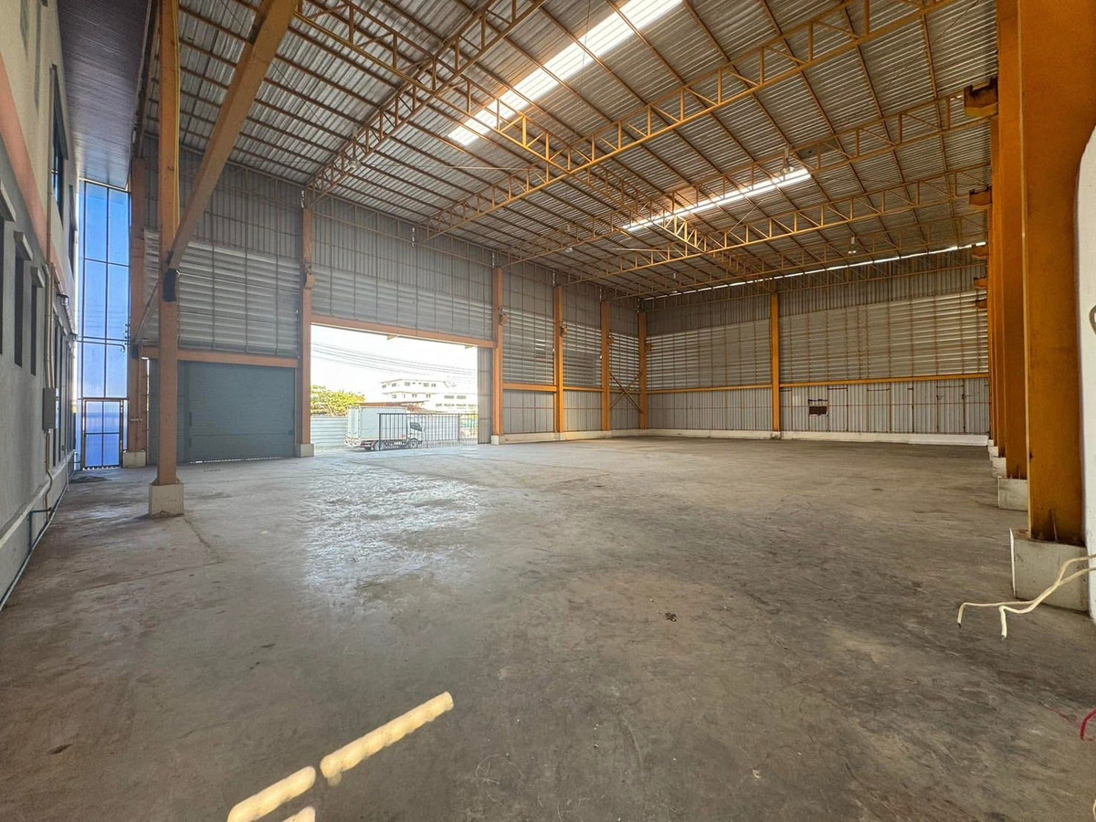 ให้เช่าโกดังพระราม 2 บางขุนเทียน : ให้เช่า โกดังพร้อมออฟฟิต 2 ชั้น ที่ดิน 286.4ตร.วา พื้นที่ใช้สอย 1,000 ตร.ม. ทำเลพระราม 2 ซอยเลียบคลองบางน้ำจืด ผังสีชมพู รถเทรลเลอร์ตู้20ฟุต เข้าออกได้