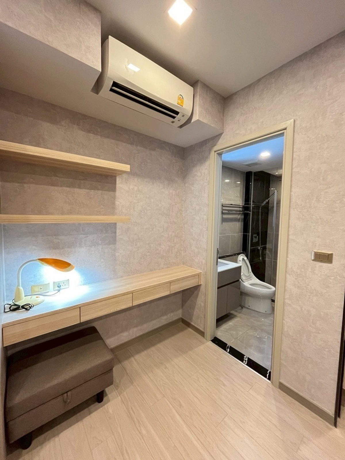 ให้เช่าคอนโดพระราม 9 เพชรบุรีตัดใหม่ RCA : ONE9FIVE -RAMA9 🔥FOR-RENT 
1BEDROOM  Simple Is The Best