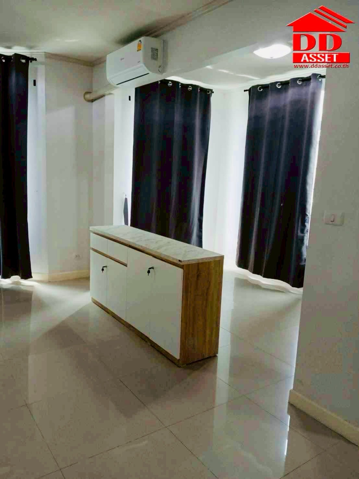 For RentHouseMin Buri, Romklao : For rent, Passorn Village 13 Soi Suwinthawong 86 Code: H8282