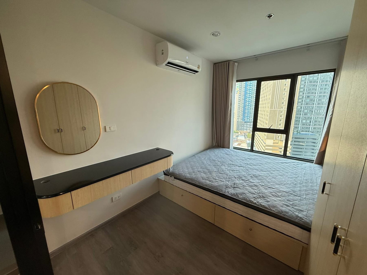 For RentCondoThaphra, Talat Phlu, Wutthakat : Price adjusted down 🔥10k only! Condo for rent near BTS Wutthakat | Regent Home Wutthakat, good location, convenient travel in and out of the city, near The Mall Tha Phra.