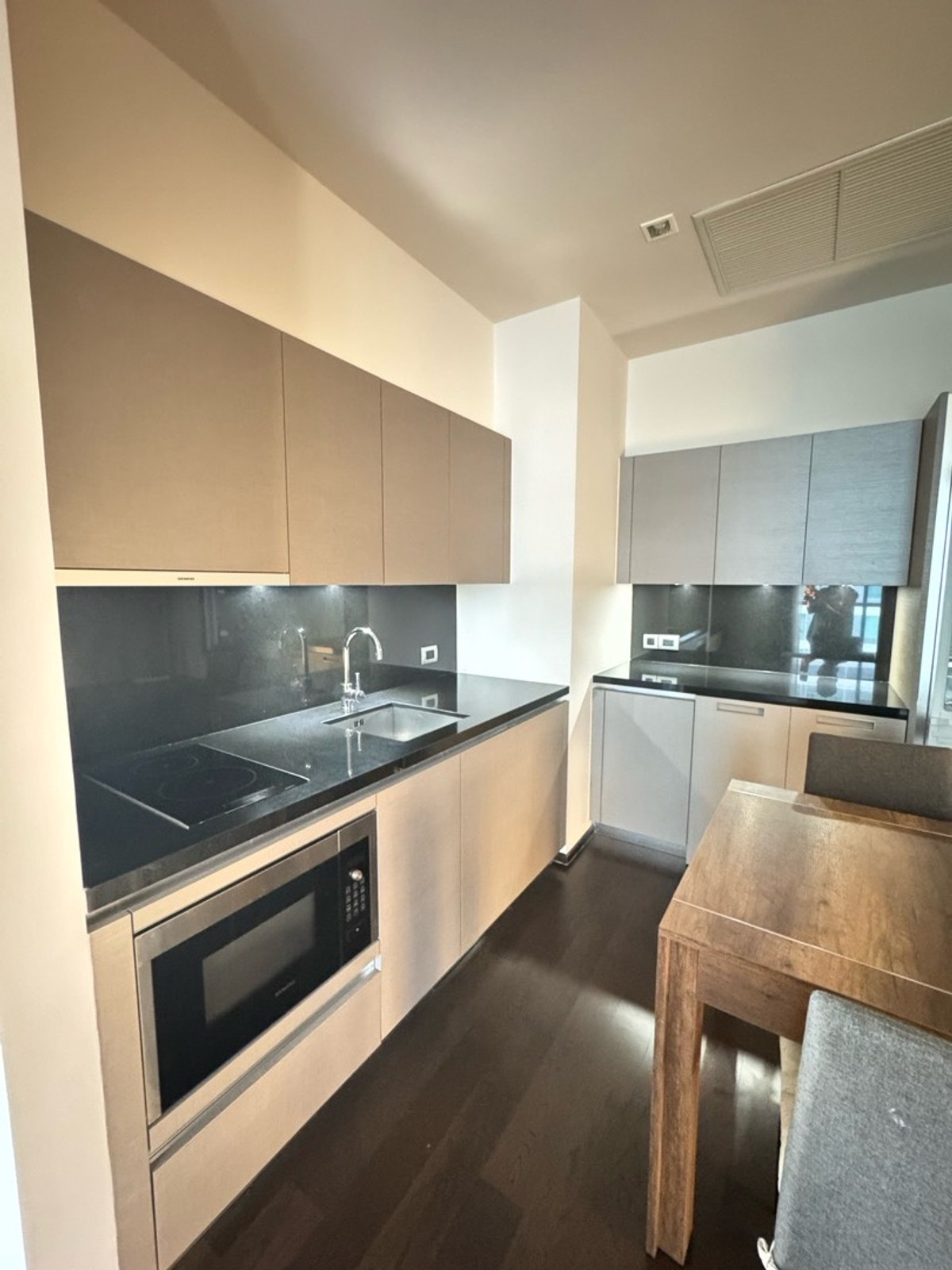 For RentCondoSukhumvit, Asoke, Thonglor : The XXXIX sukhumvit 39 
1 Br ready to rent 📌