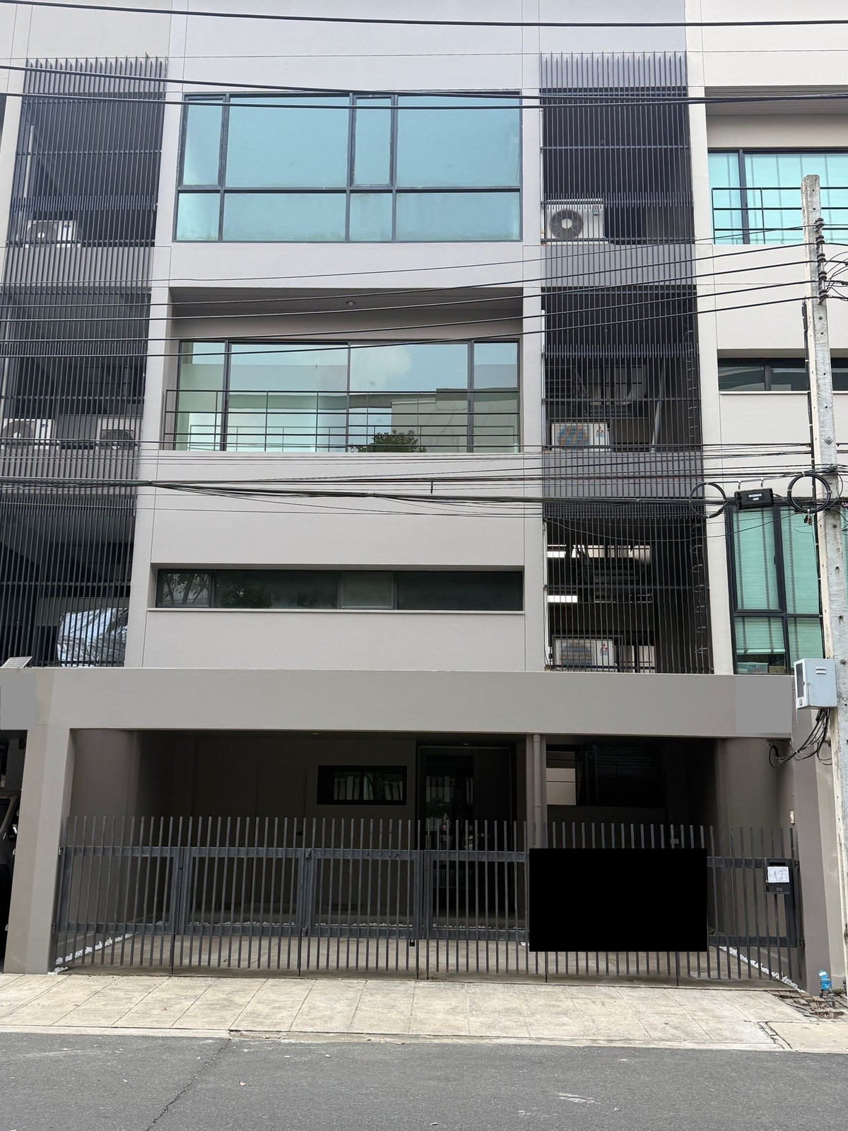 ให้เช่าโฮมออฟฟิศพัฒนาการ ศรีนครินทร์ : ให้เช่า Home Office / Townhome Noble Cube พัฒนาการ รีโนเวทใหม่ ใกล้สวน 