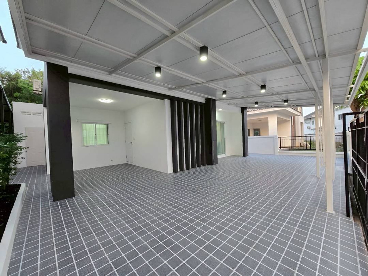 For RentHousePattaya, Bangsaen, Chonburi : Single house Lalin Soi Nen Phlap Wan / 4 bedrooms (FOR RENT) BEWN104