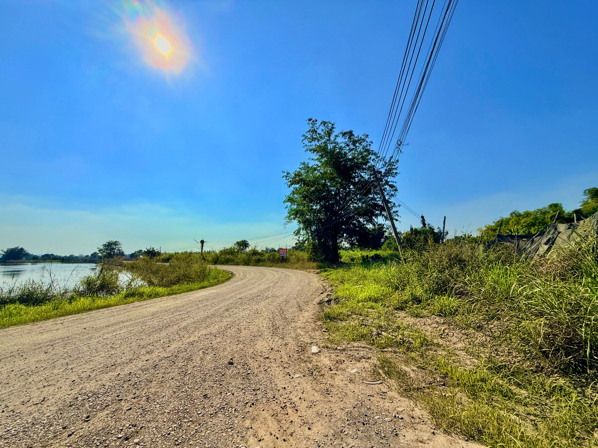 For SaleLandNakhon Sawan : 📢 [Urgent Sale] Prime Land Near Nakhon Sawan Transport Office & Bueng Senat – 5 Rai+ at an Unbeatable Price!