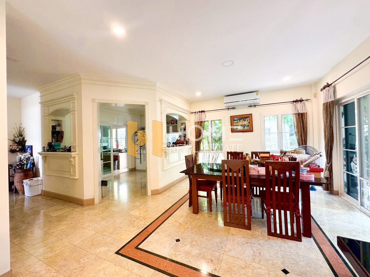 ขายบ้านพัฒนาการ ศรีนครินทร์ : บ้านนันทวัน สวนหลวง ร.9  / 4 ห้องนอน (ขาย), Nantawan Suanluang Rama 9 / 4 Bedrooms (FOR SALE) FONT049