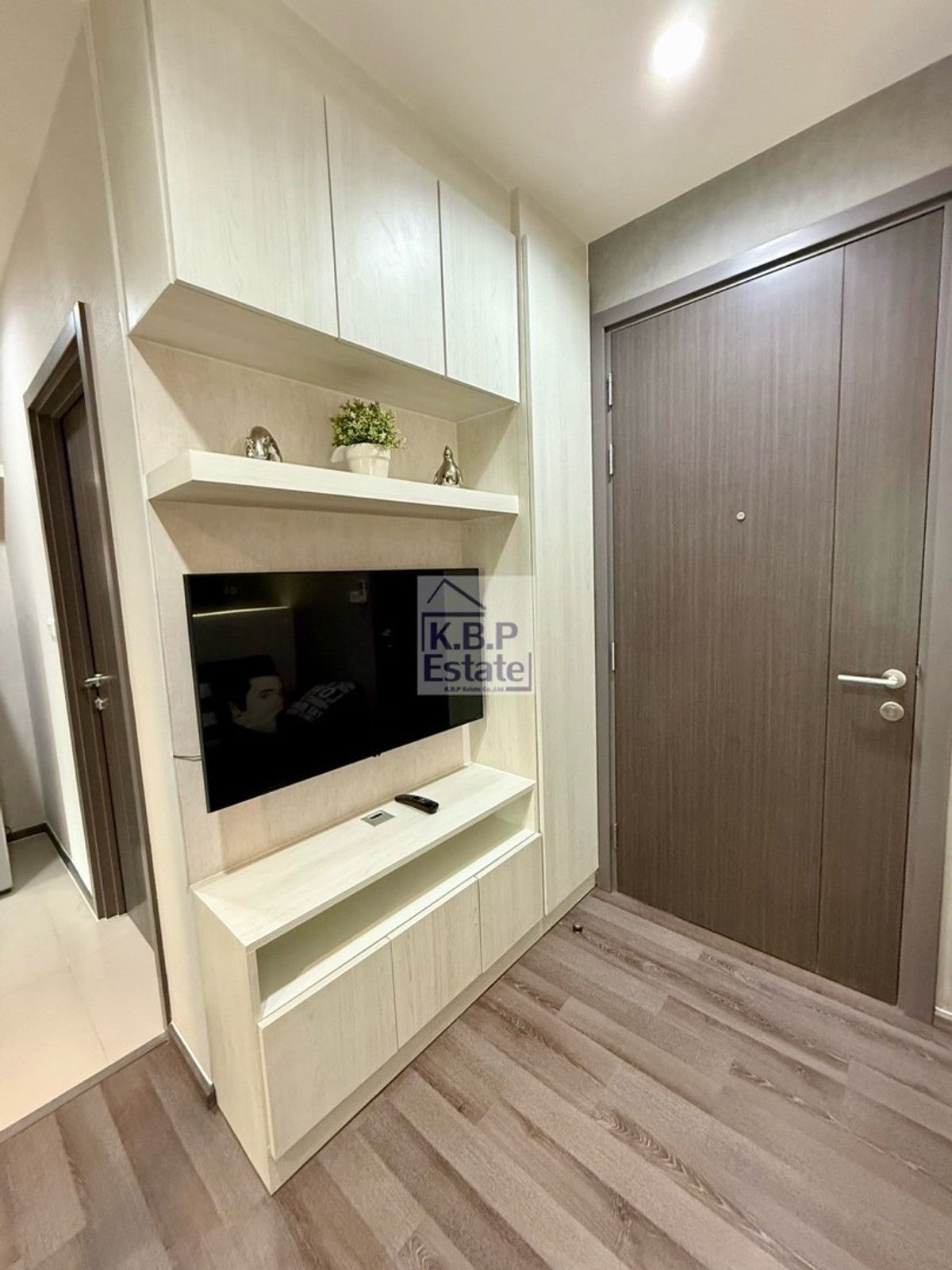 ขายคอนโดอ่อนนุช อุดมสุข : ขาบด่วน เดอะ เบส พาร์ค เวส ห้องตกแต่งสวยมากพร้อมเข้าอยู่