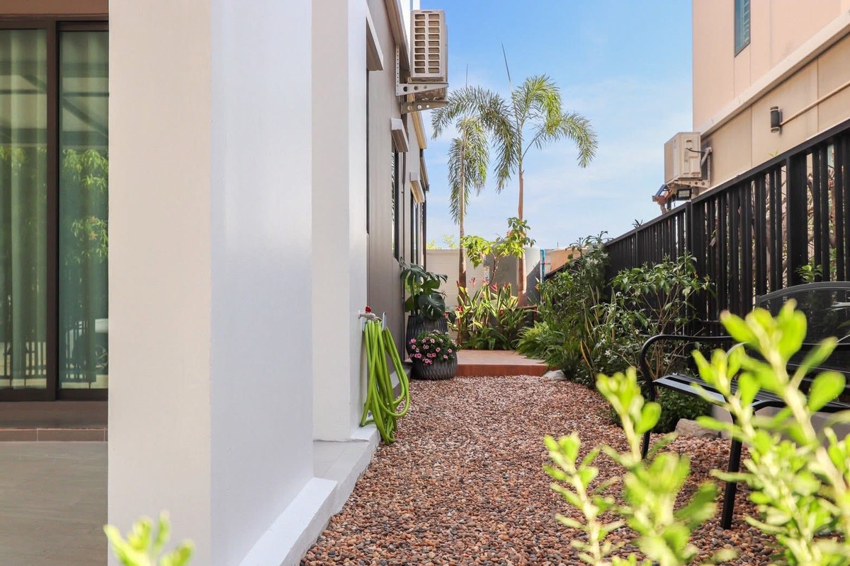 For SaleHouseSriracha Laem Chabang Ban Bueng : Pruksa Ville 71/2 Laem Chabang - Bang Lamung / 3 Bedrooms (FOR SALE) BEWN102