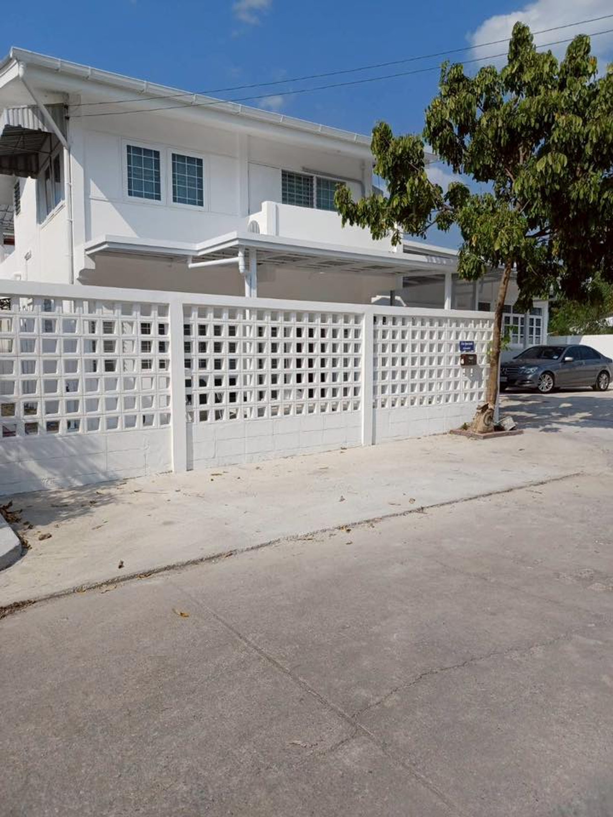 ให้เช่าบ้านเสรีไทย-นิด้า : ให้เช่าบ้านเดี่ยว รีโนเวทใหม่ ทั้งหลัง มบ.  สหกรณ์เคหะสถาน 4 บึงกุ่ม  เสรีไทย 57 ใกล้ สนามกอล์ฟนวธานี 4นอน 