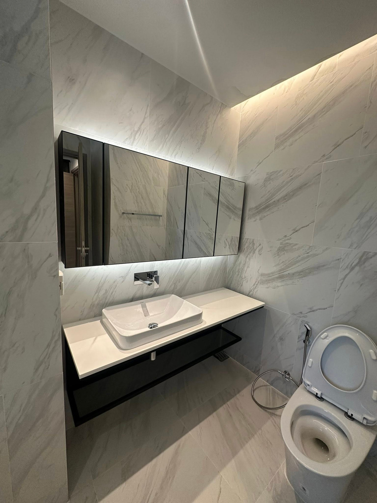 For RentCondoSukhumvit, Asoke, Thonglor : For rent 2 bedroom newly unit close to bts thonglor 