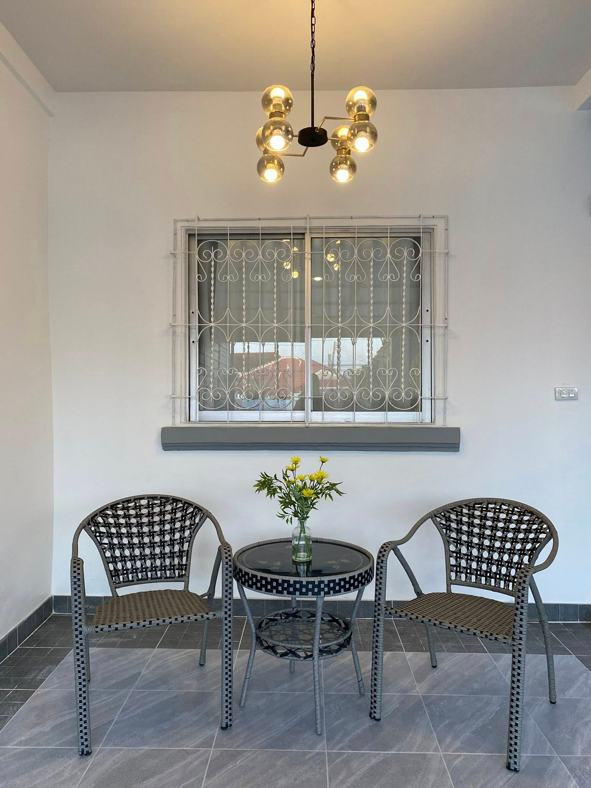 For SaleTownhomePattaya, Bangsaen, Chonburi : Rattanakorn Village 1-2 / 2 Bedrooms (FOR SALE) BEWN100