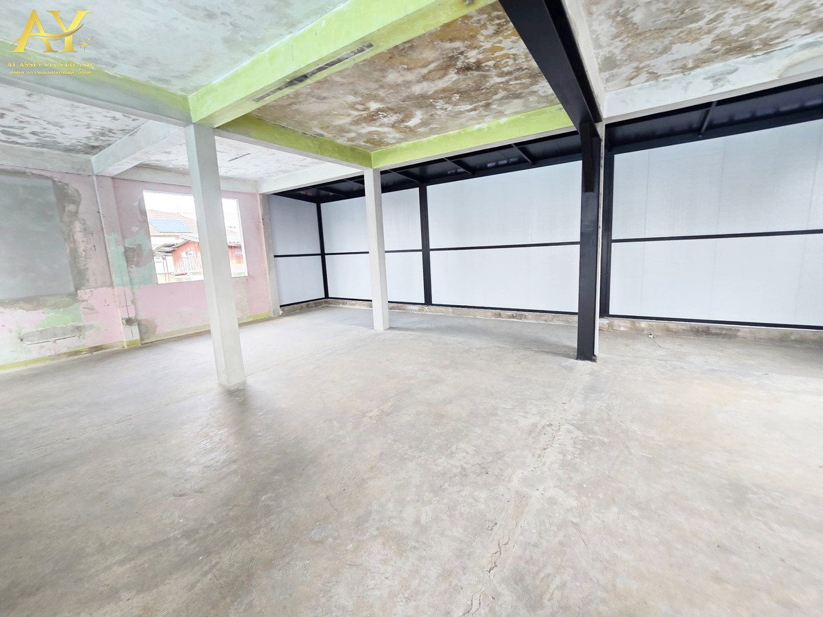 For SaleHouseNawamin, Ramindra : Urgent sale!! Land with buildings. Area 55 sq m. Soi Ramintra 89, Ramintra Road, Kanchanaphisek Road Ramindra Subdistrict, Khan Na Yao District, Bangkok, only 3.7MB.