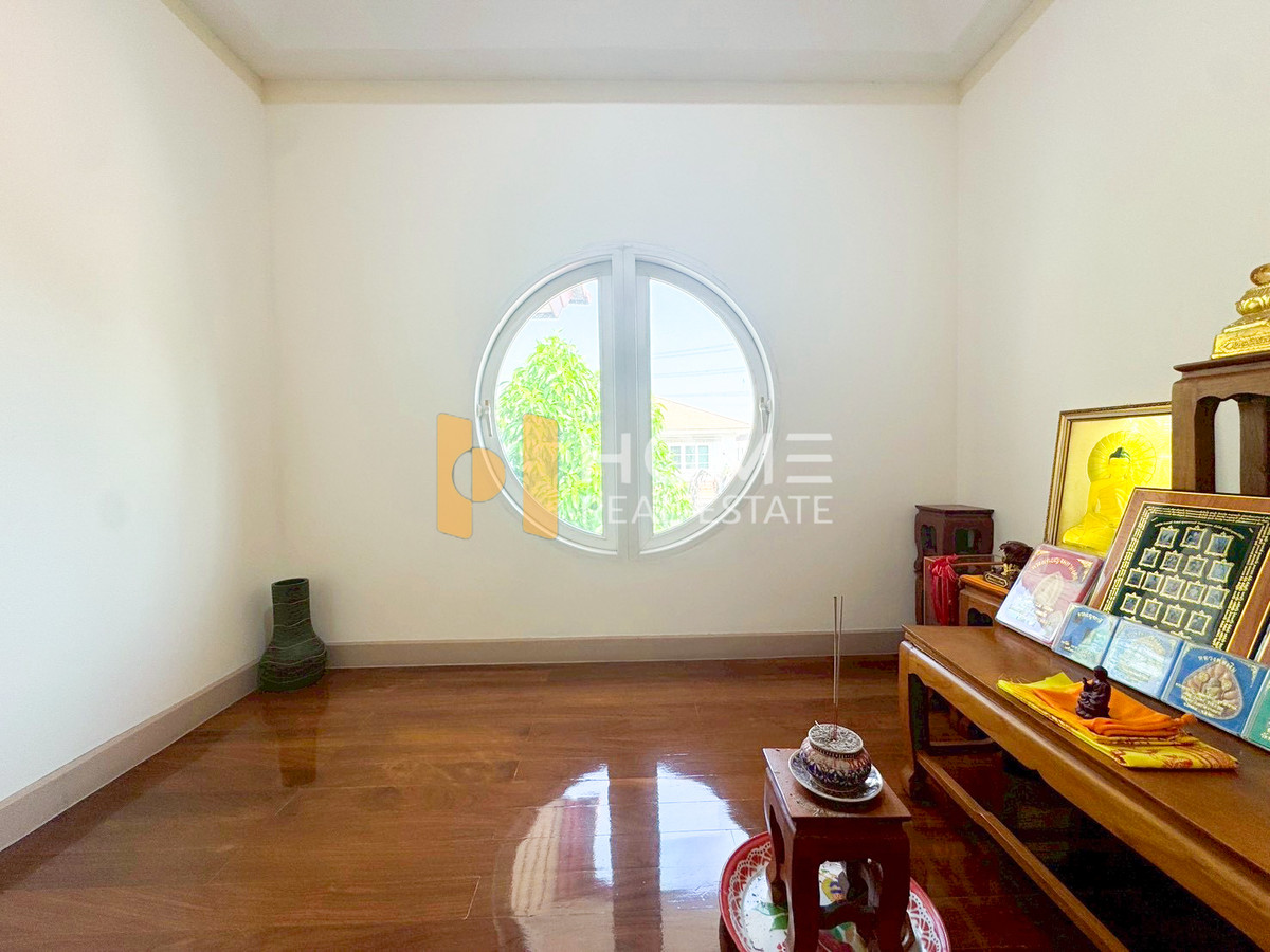 ขายบ้านพัฒนาการ ศรีนครินทร์ : บ้านนันทวัน สวนหลวง ร.9  / 4 ห้องนอน (ขาย), Nantawan Suanluang Rama 9 / 4 Bedrooms (FOR SALE) FONT049