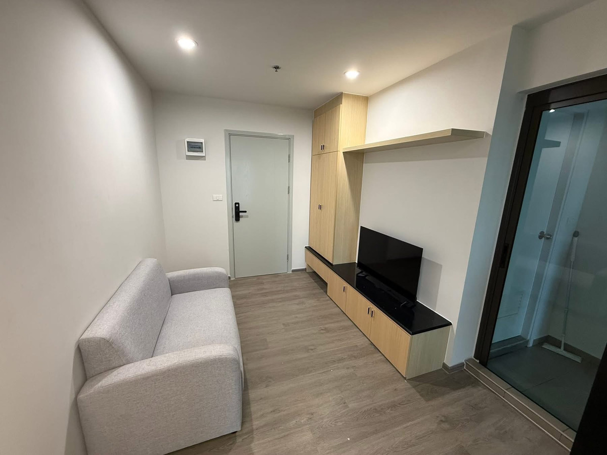 For RentCondoThaphra, Talat Phlu, Wutthakat : Price adjusted down 🔥10k only! Condo for rent near BTS Wutthakat | Regent Home Wutthakat, good location, convenient travel in and out of the city, near The Mall Tha Phra.