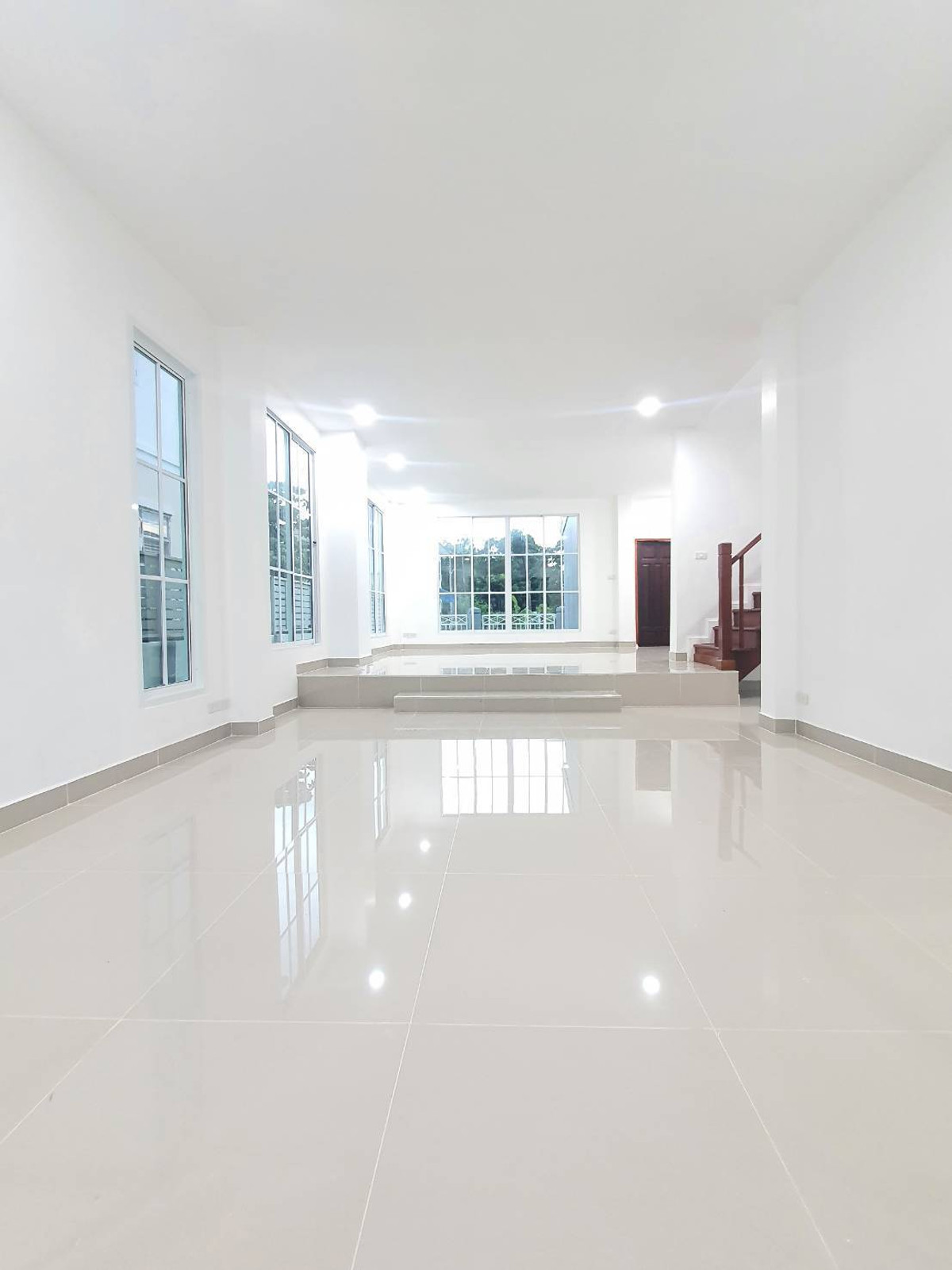 ขายบ้านลาดกระบัง สุวรรณภูมิ : 🏡 บ้านเดี่ยวทำเลศักยภาพ ติดถนนกาญจนาภิเษก ความลงตัวของ “ทำเล + พื้นที่ + ความสะดวก”